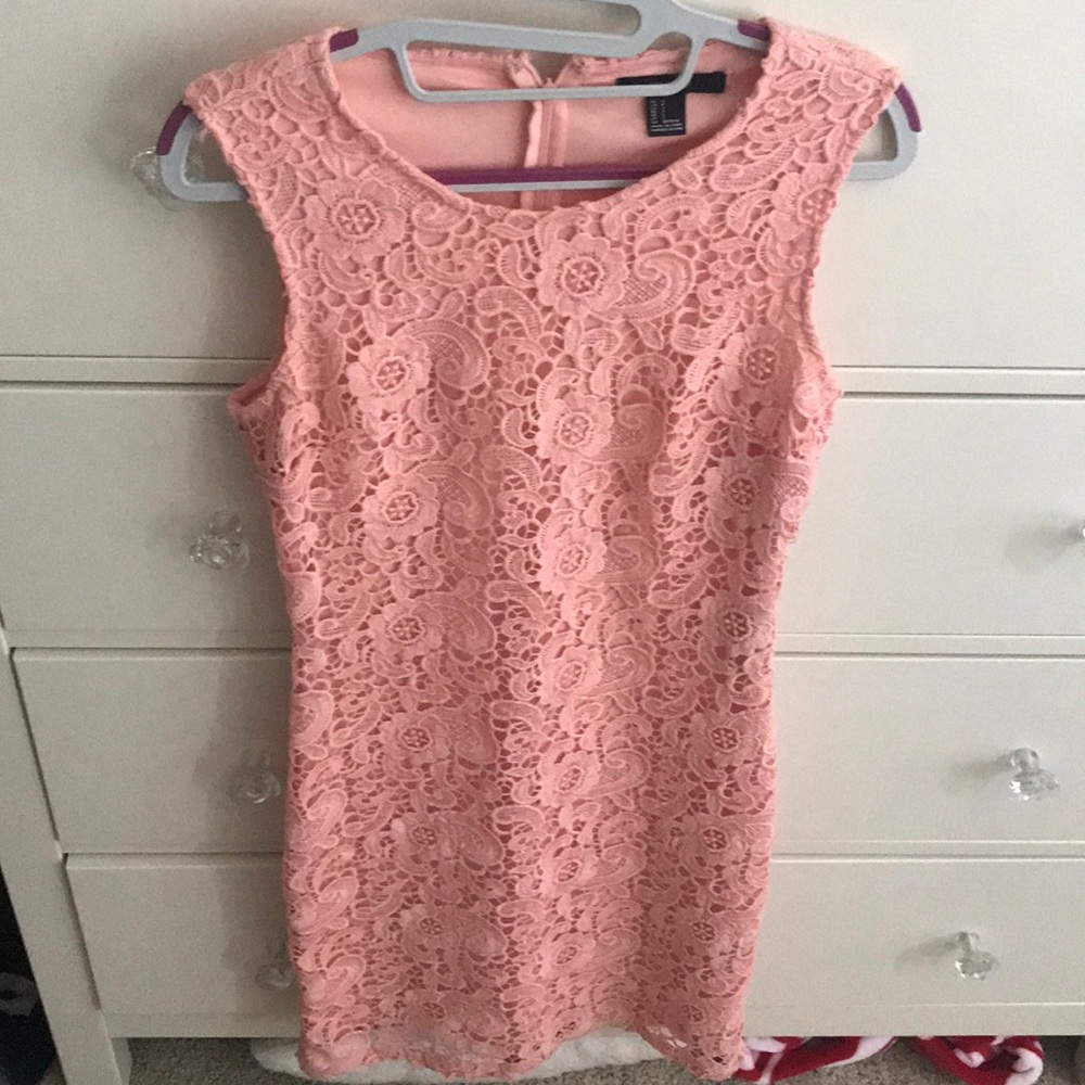 Pink lace Forever 21 dress